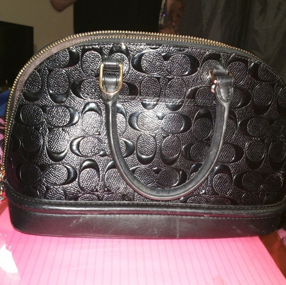 Purse - Picture 1 of 3